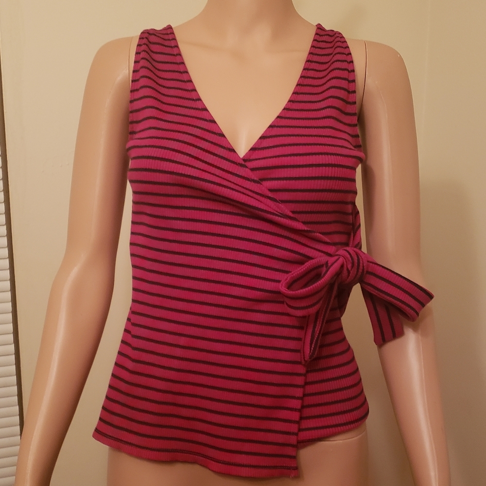 🆕️ EXPRESS  Sleeveless Top With Bow